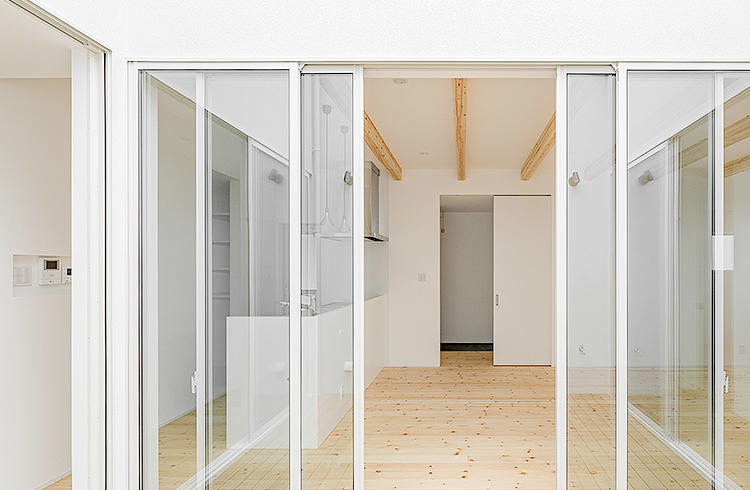 土地の形状ごとに合わせて、最も開放感を感じられる設計を。