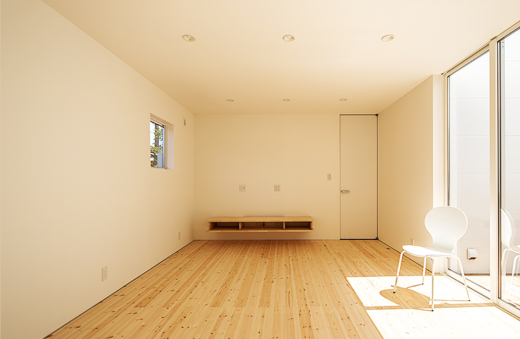 心地よい風を感じる中庭のある住まい。