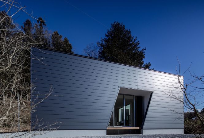 シャープなデザインでスタイリッシュにきまった平屋