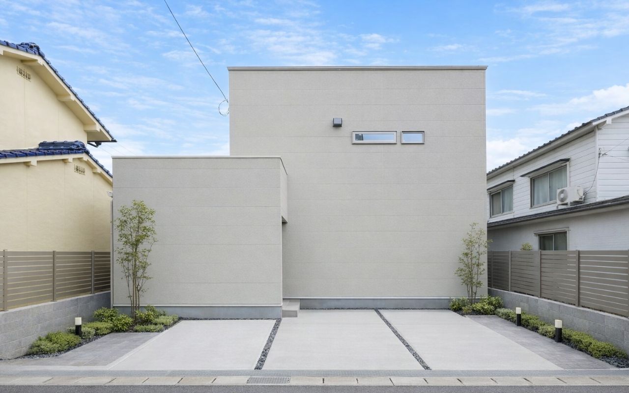 光が巡る落ち着いた住空間